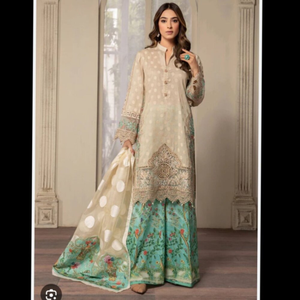 Maria b 3 Piece Lawn Suit